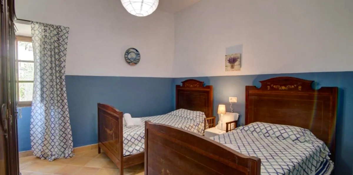 Stadthaus-Pool-Mancor-de-la-Vall-Views