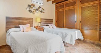 von_poll_real_estate_property_ES243744660_image_11