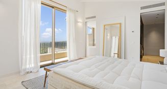 von_poll_real_estate_property_ES243744686_image_20