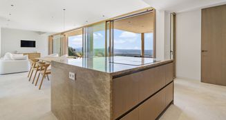 von_poll_real_estate_property_ES243744686_image_8