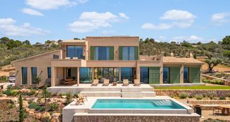 von_poll_real_estate_property_ES243744686_image_0