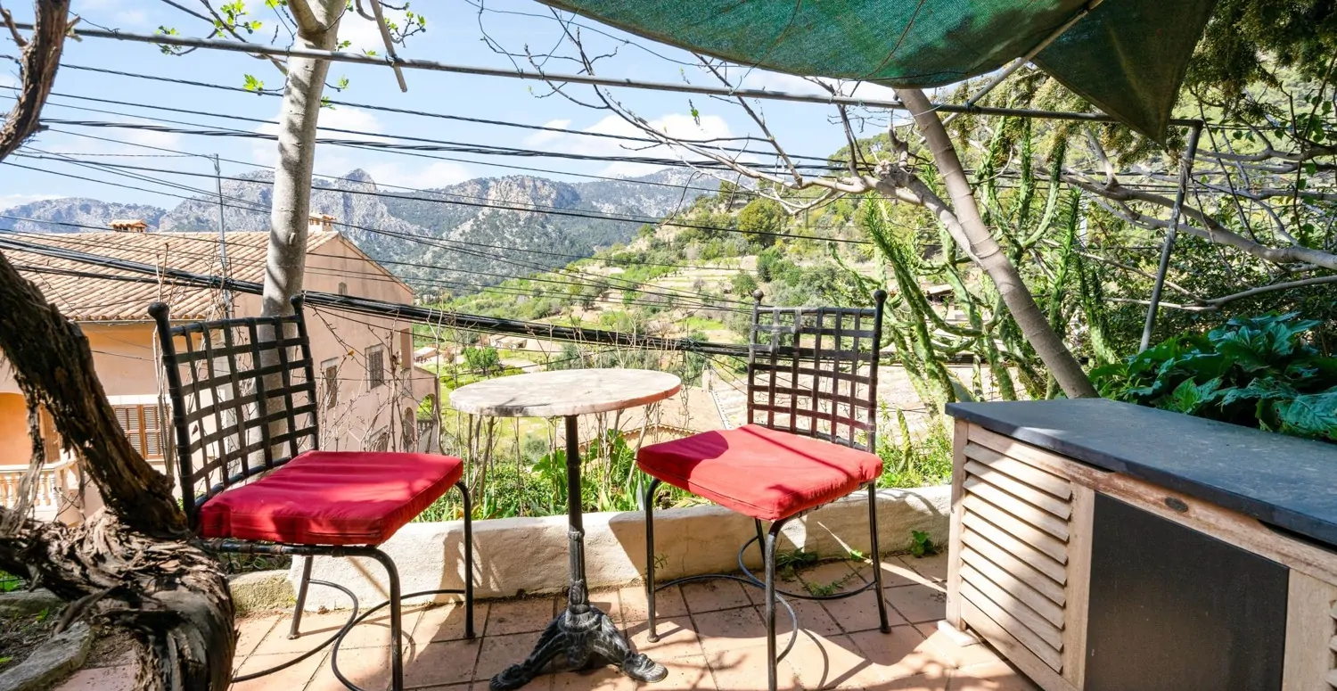 Bunyola- Stadthaus-Pool-Views (23)