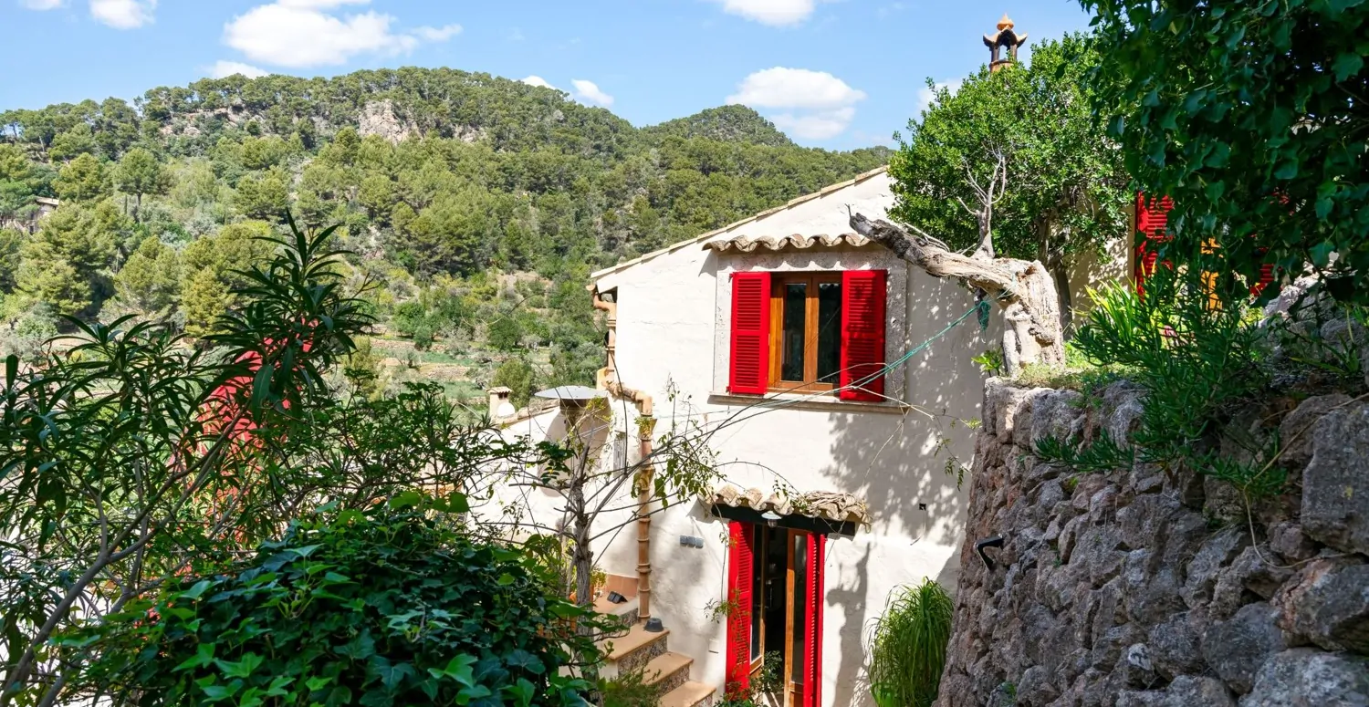 Bunyola- Stadthaus-Pool-Views (17)