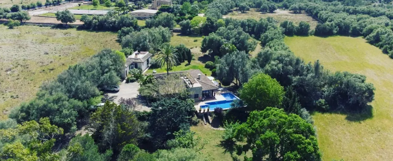 Finca-rústica-mit-Touristen-Lizenz-bei-Sencelles