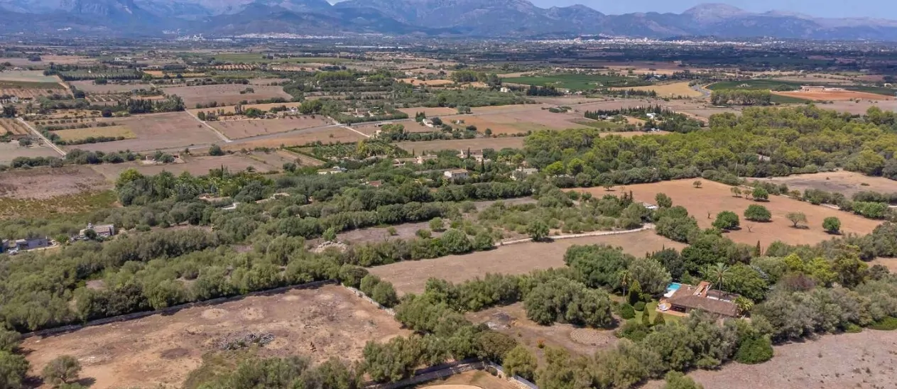 Finca-rústica-mit-Touristen-Lizenz-bei-Sencelles