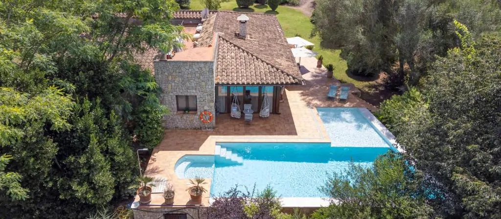 Finca-rústica-mit-Touristen-Lizenz-bei-Sencelles