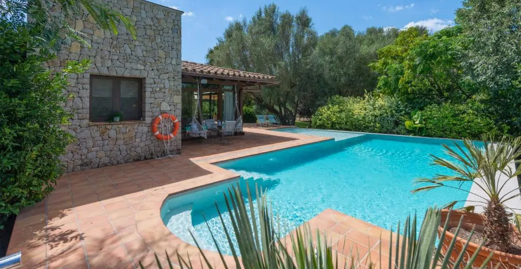 Finca-rústica-mit-Touristen-Lizenz-bei-Sencelles