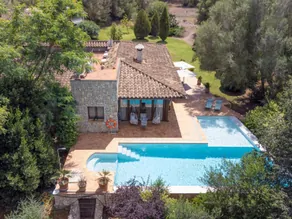 Finca-rústica-con-licencia-turística-cerca-de-Sencelles