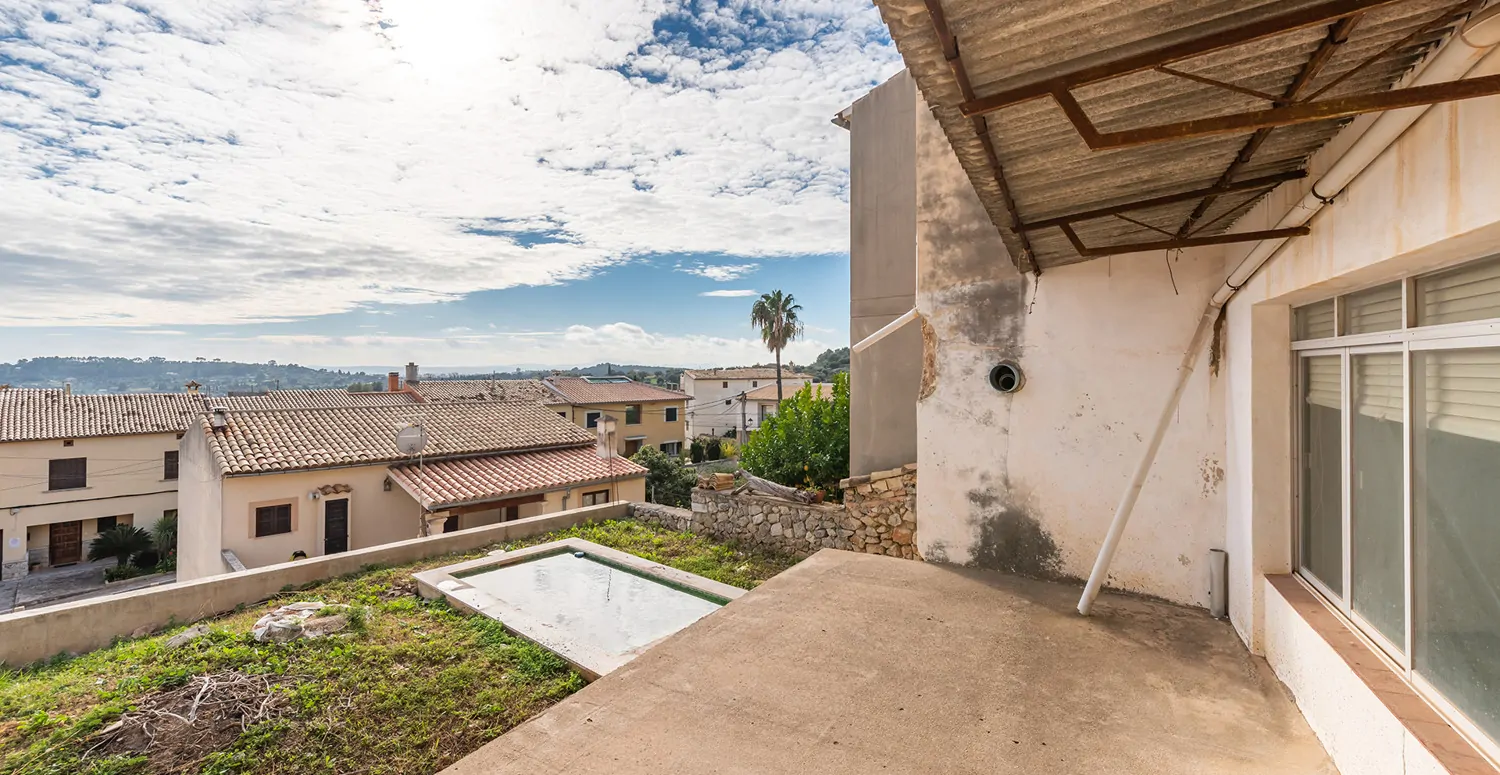 Haus-mit-Pool-im-Zentrum-von-Selva