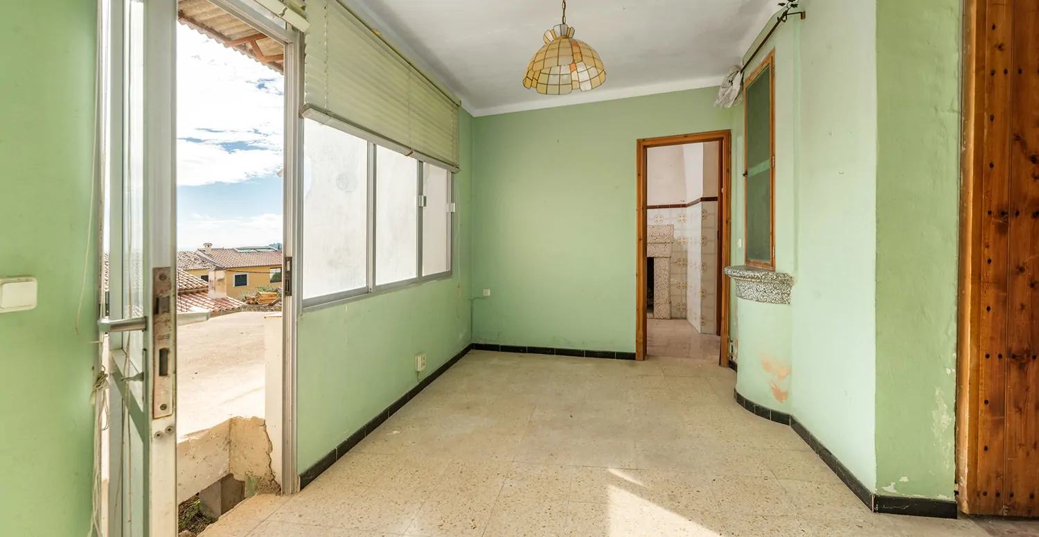 Haus-mit-Pool-im-Zentrum-von-Selva