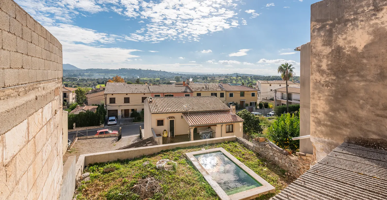 Haus-mit-Pool-im-Zentrum-von-Selva