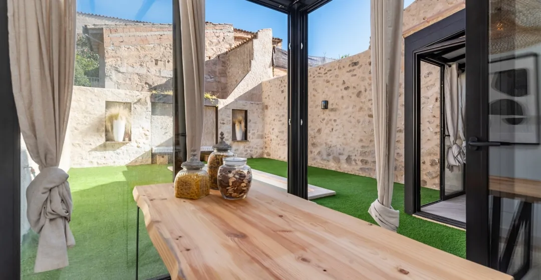 Renoviertes-Dorfhaus-mit-Pool-in-Sant-Joan