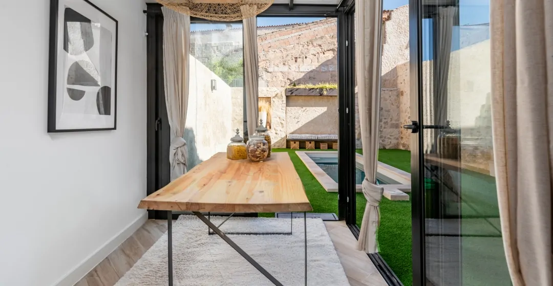 Renoviertes-Dorfhaus-mit-Pool-in-Sant-Joan