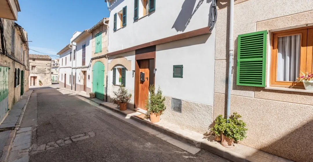 Renoviertes-Dorfhaus-mit-Pool-in-Sant-Joan