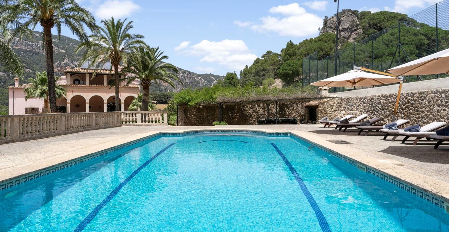 Country-estate-Puigpunyent