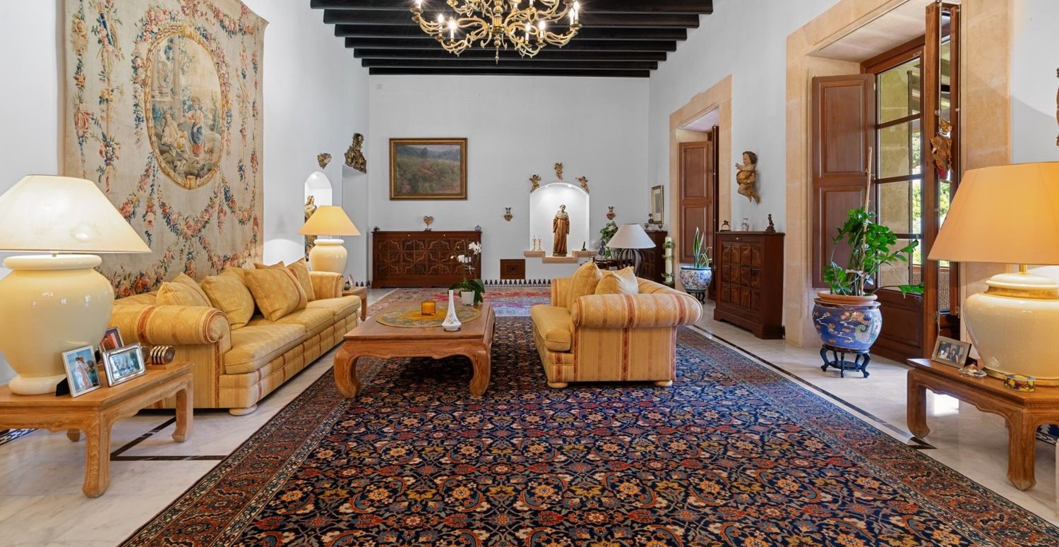 Country-estate-Puigpunyent