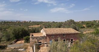 von_poll_real_estate_property_ES243744873_image_3