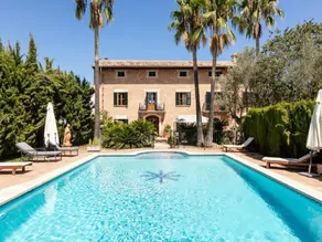 Imposantes Herrenhaus mit Pool und Ferienvermietungslizenz in Zentrumsnähe von Santa Maria del Camí