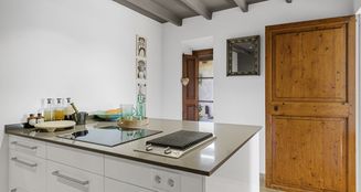 von_poll_real_estate_property_ES243744921_image_9