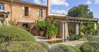 von_poll_real_estate_property_ES243744921_image_2