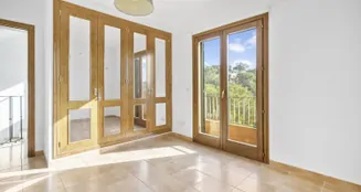 von_poll_real_estate_property_ES243744941_image_7