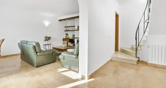 von_poll_real_estate_property_ES243744941_image_4