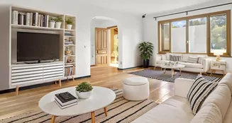 von_poll_real_estate_property_ES243744941_image_10