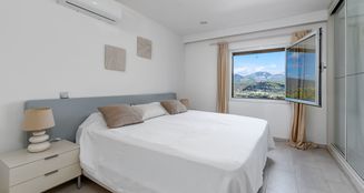 von_poll_real_estate_property_ES243744981_image_8