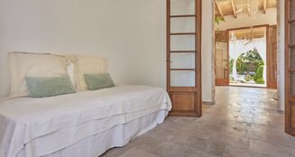 von_poll_real_estate_property_ES243744982_image_19