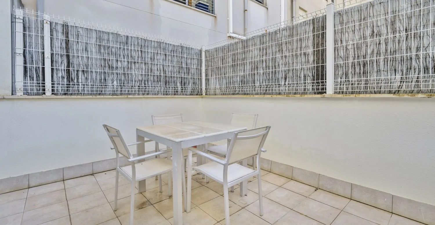 Piso-Palma-planta-paja