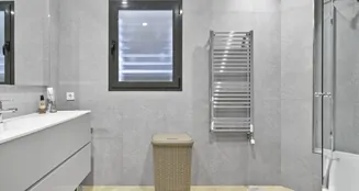 von_poll_real_estate_property_ES243745018_image_10