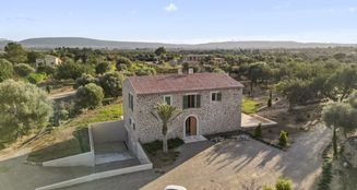 von_poll_real_estate_property_ES243745077_image_2