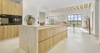 von_poll_real_estate_property_ES243745072_image_4