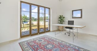 von_poll_real_estate_property_ES243745072_image_9