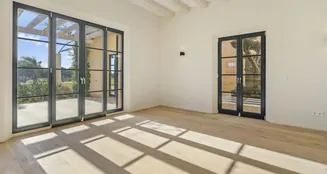 von_poll_real_estate_property_ES243745073_image_11