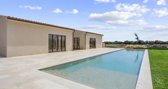 von_poll_real_estate_property_ES243745073_image_27