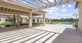 von_poll_real_estate_property_ES243745073_image_25