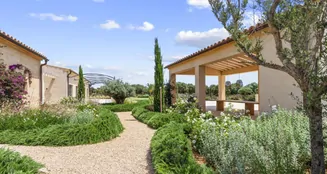 von_poll_real_estate_property_ES243745073_image_2