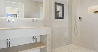 von_poll_real_estate_property_ES243745073_image_19