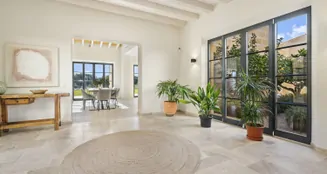 von_poll_real_estate_property_ES243745073_image_39