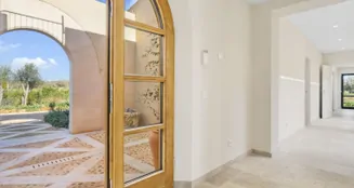 von_poll_real_estate_property_ES243745073_image_33