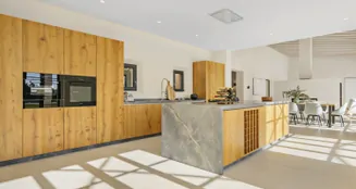 von_poll_real_estate_property_ES243745073_image_34