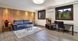 von_poll_real_estate_property_ES255092_image_14