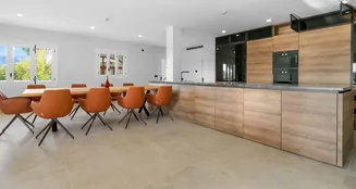 von_poll_real_estate_property_ES253745086_image_4