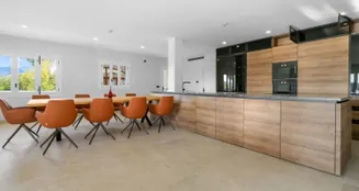 von_poll_real_estate_property_ES253745086_image_4