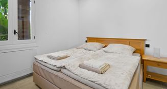 von_poll_real_estate_property_ES253745086_image_8