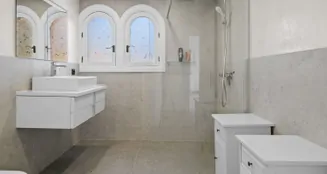 von_poll_real_estate_property_ES253745086_image_7