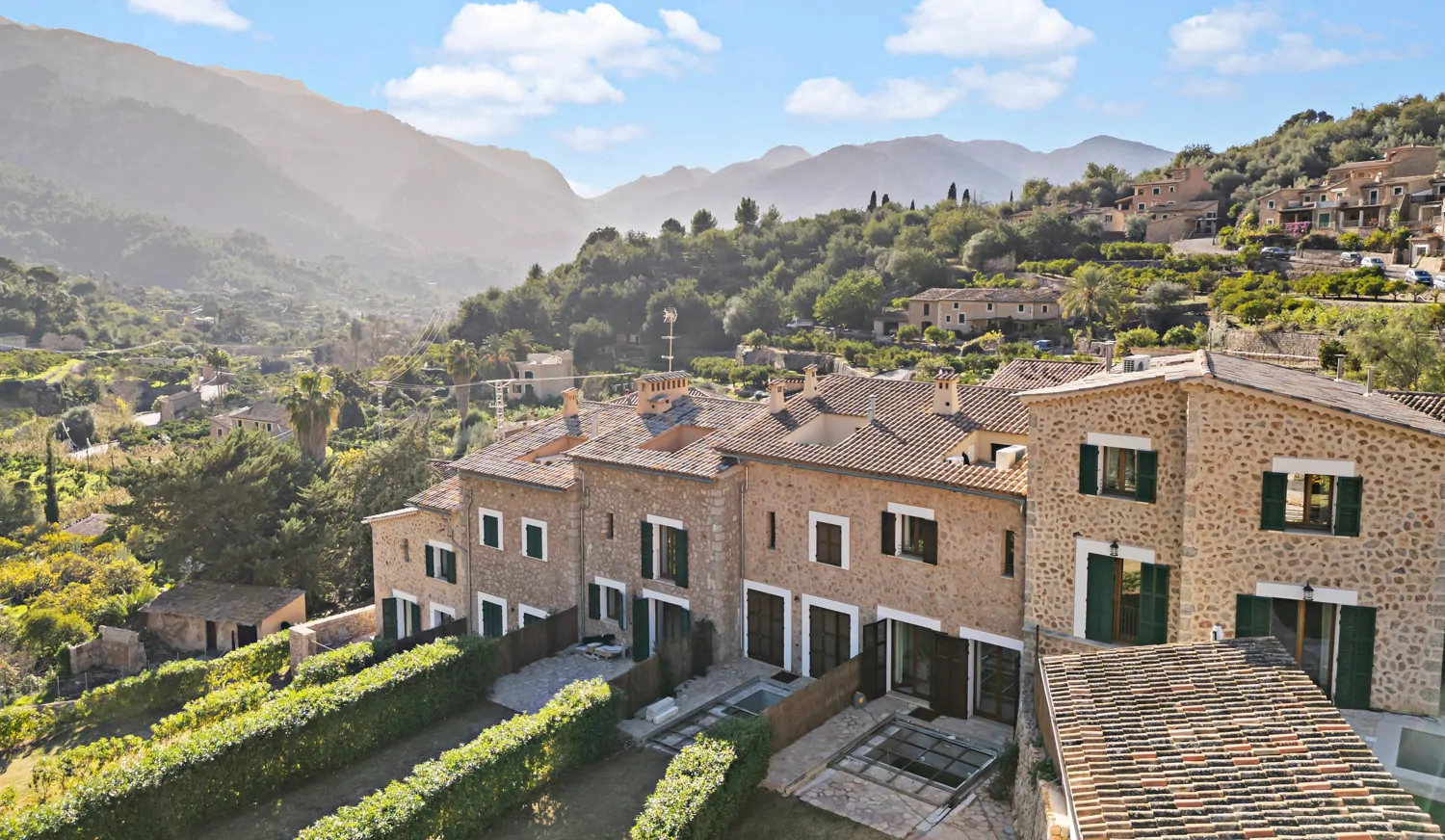Casa-adosada-Fornalutx