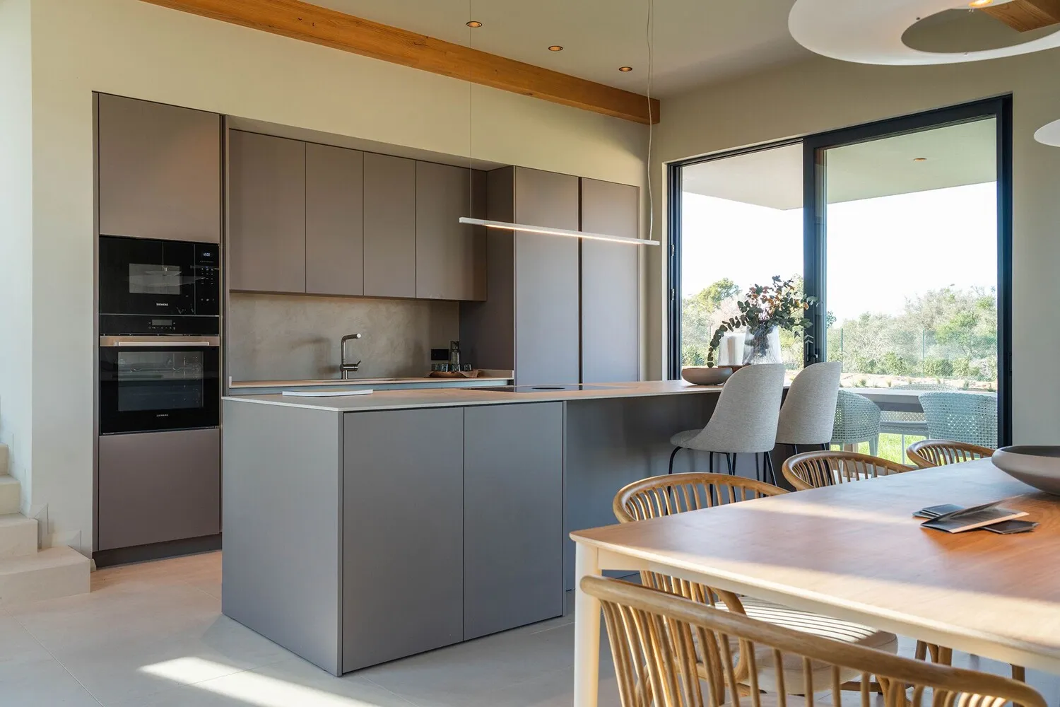 Moderna cocina equipada