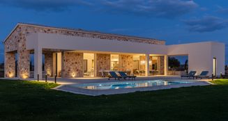 von_poll_real_estate_property_ES253745242_image_0